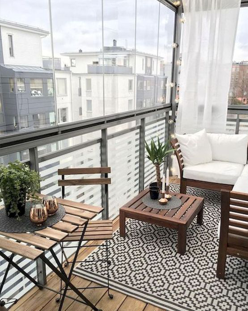You don't need a giant backyard to create a stunning garden space. A balcony garden will maximise every inch of your terrace to create a stunning outdoor oasis.